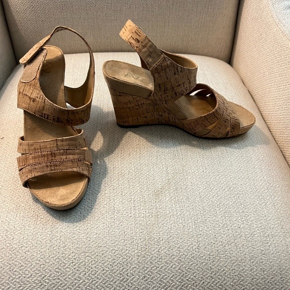 Aerosole A2 Plush Day Sandal - Picture 4 of 4